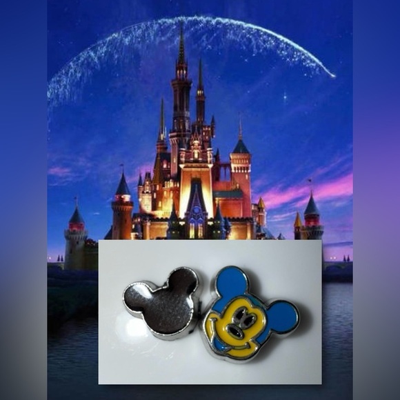 Jewelry - $2 CHARACTER FLOATING CHARM~NEW~$2 WITH ANY $10 ORDER OR MORE